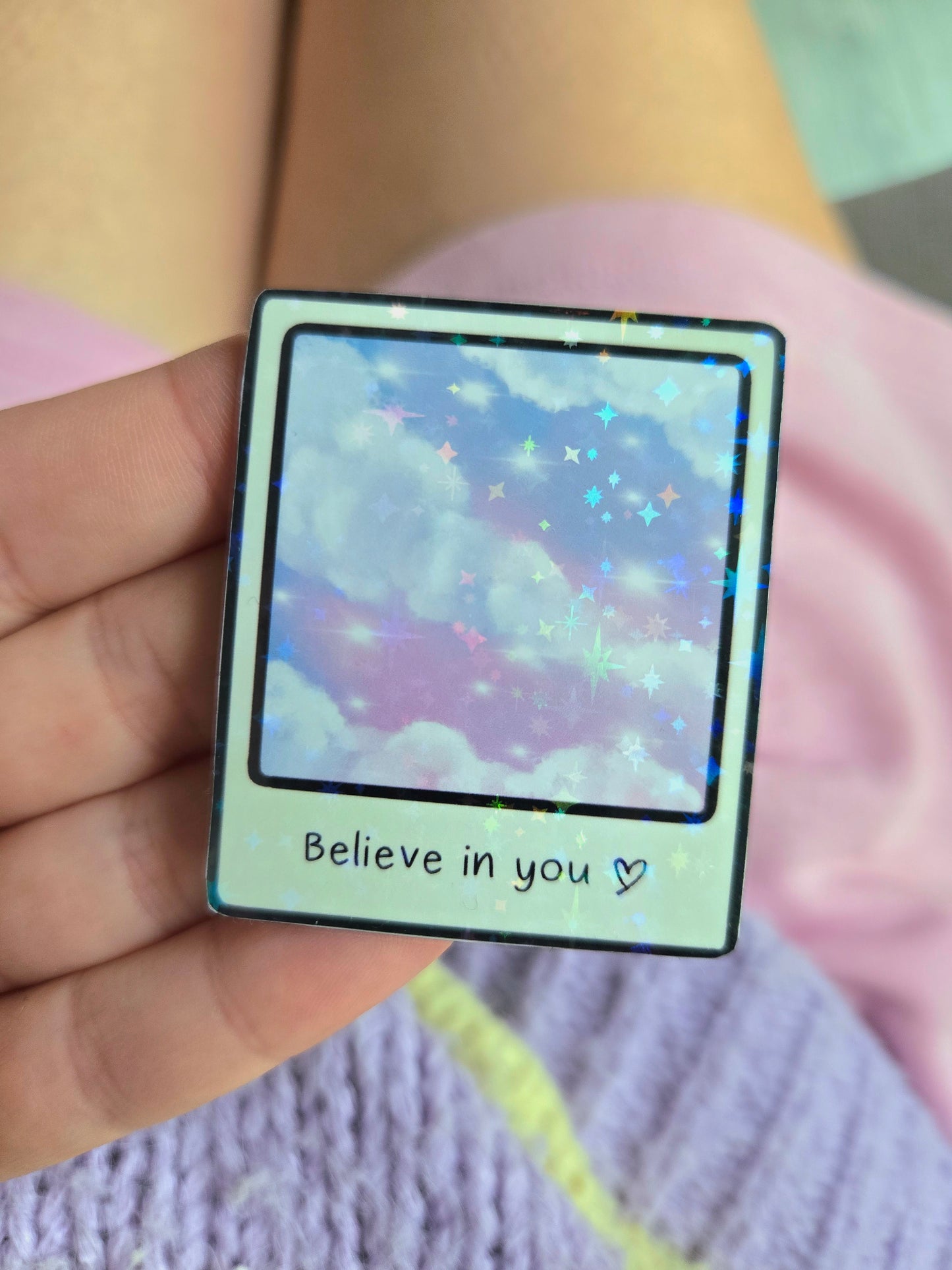 Polaroid skyer holo klistermærke